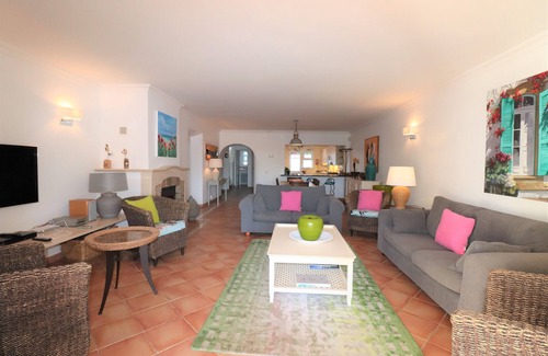 Vale do Lobo Villa | 15% discount July dates! 5 bedroom Villa, Superb Sea Views in Vale do Lobo