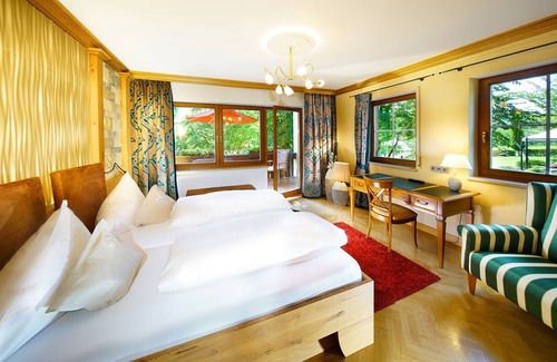 Durbach Apartment | 15 Grohl Castle Suite
