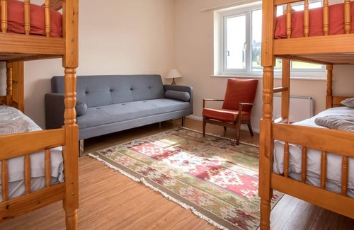 Bwlchtocyn House | 15 Lon Cernyw in the beautiful Pwllheli