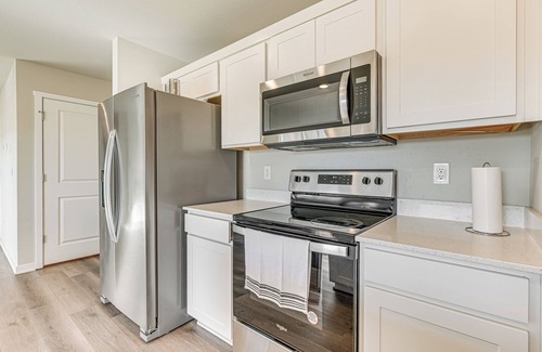 Waukee House | 15 Mi to Dtwn Des Moines: Pet-Friendly Waukee Home