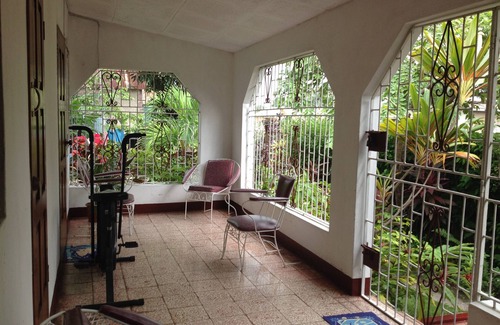 Rollington Town Bed & Breakfast | 15 min from airport in kingston jamaica