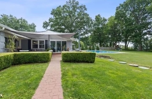 Anderson Township House | 15 min to downtown with inground pool & views of Ohio River & Belterra!