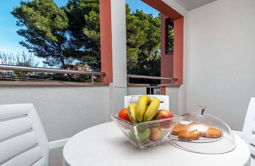 Okrug Gornji Apartment | 15 mins from Split airport 200 meters to beach - walking distance to amenities
