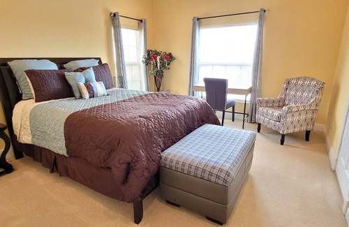 Vero Beach House | 15 Minute Drive to Beach! - Lux 4 BR/ 3.5 BA Heated Pool and Hot Tub home -Gated