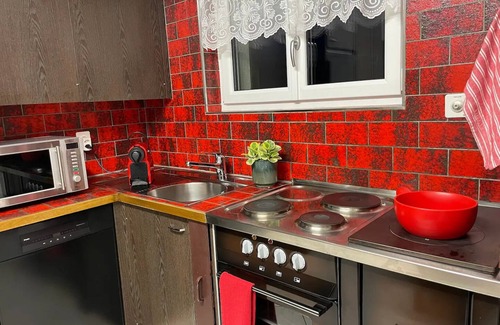 Taesch Apartment | 15 minutes from Zermatt-In the Lushlands of Tasch