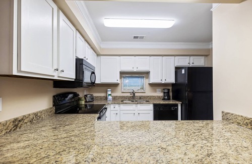 Surfside Beach Condo | *15% Off New Bookings for Stays through 2025*