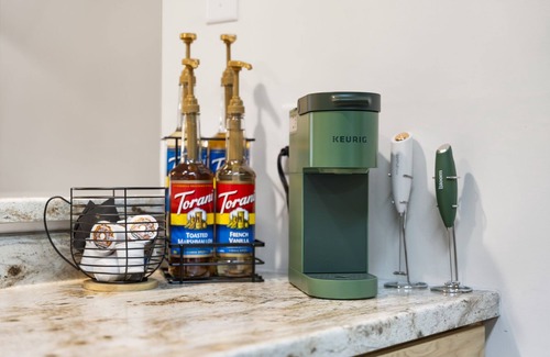 Table Rock Condo | 15% Off Pet-Friendly Condo at Pointe Royale water view and West Elm furniture!n
