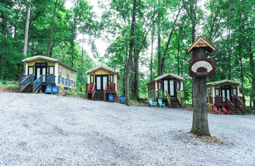 Sevierville House | #15 Queenie - Gypsy Cottage