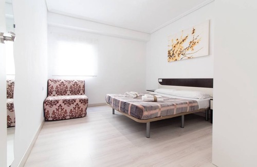 Sagunto Apartment | 150 m² Apartment ∙ 4 bedrooms ∙ 8 guests