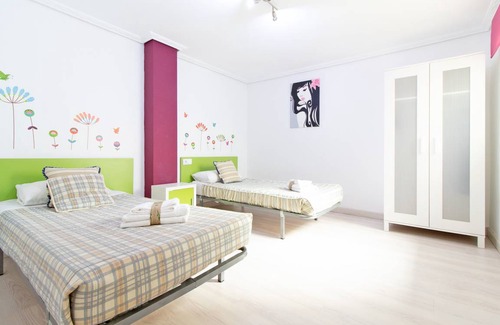 Sagunto Apartment | 150 m² Apartment ∙ 4 bedrooms ∙ 8 guests