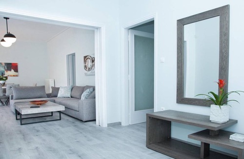 Glyfada Apartment | 150 m² Apartment ∙ 3 bedrooms ∙ 7 guests