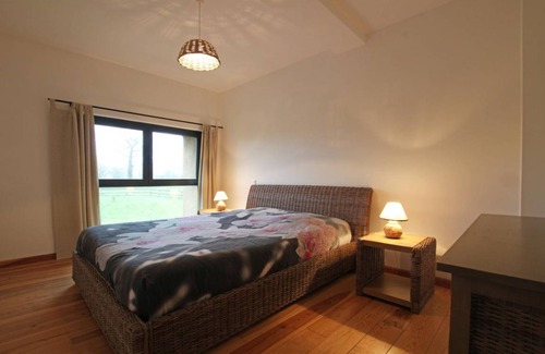 Moyon-Villages House | 150 m² Gîte ∙ 4 bedrooms ∙ 10 guests