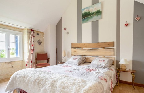 Chinon - Vienne et Loire House | 150 m² House ∙ 4 bedrooms ∙ 8 guests