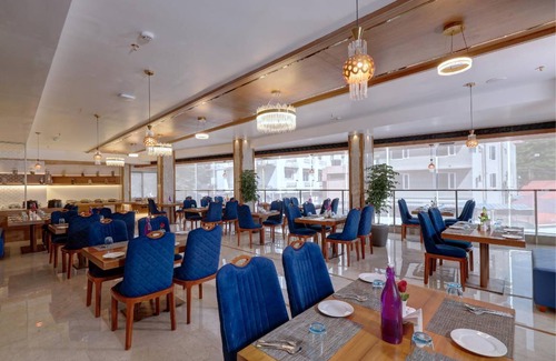 Thampanoor Hotel | 150 m² Hotel ∙ 2 guests