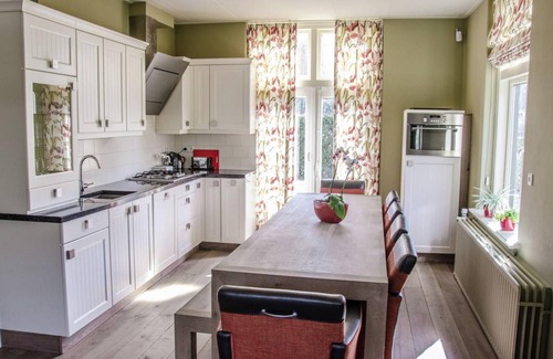 De Bult House | 150 m² House ∙ 6 bedrooms ∙ 12 guests