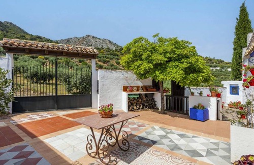 Zagrilla House | 150 m² House ∙ 4 bedrooms ∙ 8 guests