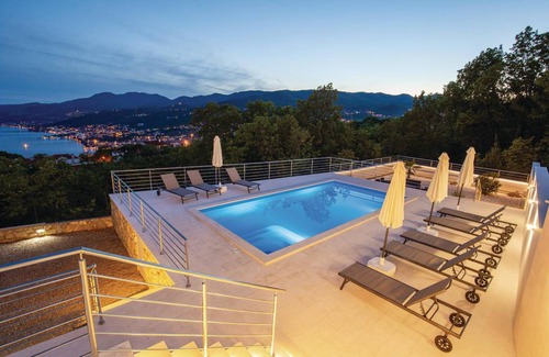 Rubesi House | 150 m² Maisonette ∙ 4 bedrooms ∙ 8 guests