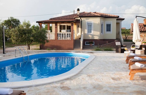 Visocane Villa | 150 m² Villa ∙ 3 bedrooms ∙ 6 guests