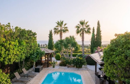 Kouklia Villa | 150 m² Villa ∙ 3 bedrooms ∙ 6 guests
