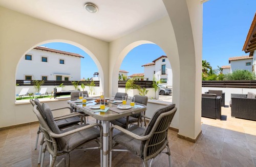 Ayia Thekla Villa | 150 m² Villa ∙ 3 bedrooms ∙ 6 guests