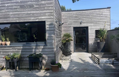 Landunvez House | 150 m² wooden family house with 3 terraces, close to the sea and surf spots!