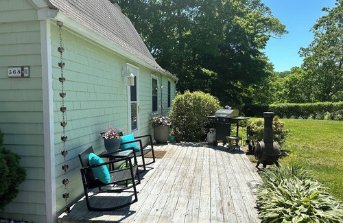 Waterford House | 150ft+ Direct Waterfront! 2-Bdrm Cottage on Niantic River in Waterford CT