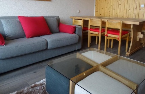 Arc-1600 Apartment | 150m from resort center, 1st floor, balcony, parking, tv, ski locker, 42m², Les Arcs