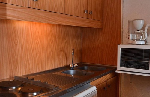 Flaine Apartment | 150m from ski slopes, 1st floor, balcony, tv, ski locker, 25m², Flaine
