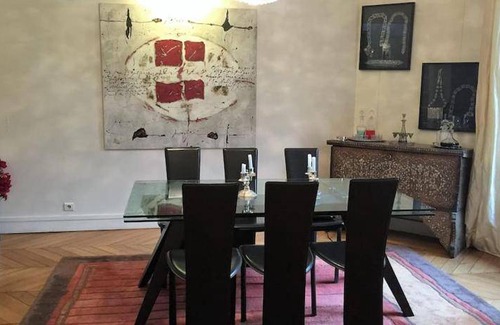 Passy Apartment | 153 m² Apartment ∙ 4 bedrooms ∙ 8 guests