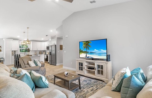 Englewood East House | 153 m² House ∙ 3 bedrooms ∙ 6 guests