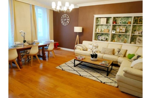 Valence Apartment | 156 m2, 4sdb 2 Parkings 4 Chambres Hypercentre