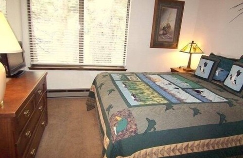 Mammoth Lakes Condo | 156 Standard by RedAwning