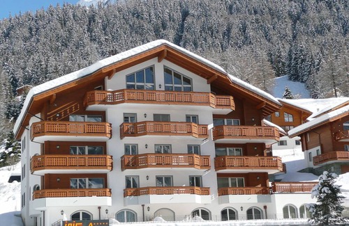 Leukerbad Apartment | 157 m² Apartment ∙ 4 bedrooms ∙ 7 guests