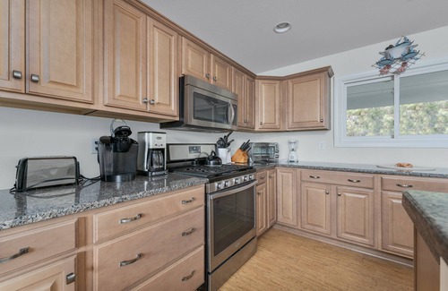 Monteray Shores House | 1575 - Sea Remedy, a spacious 4-bed 4.5-bath Corolla, NC, private pool, hot tub, sleeps 10