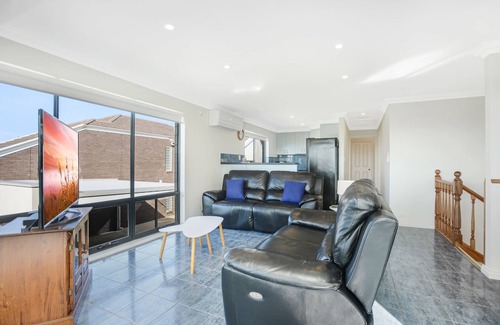 Hayborough House | 15A Elliot - Wi-Fi - Close to Beach