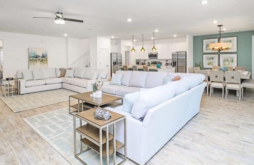 Kissimmee House | 15BR Mansion Near Disney Private Pool Hot Tub
