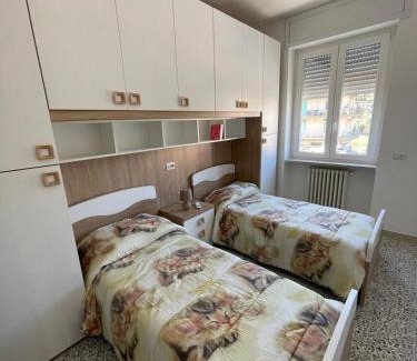 Terni Apartment | -15min Cascate Marmore- Ampio Appartamento, Park gratuito
