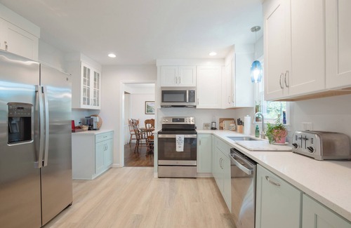 Powdersville House | 15min to Dwntwn Greenville/35min to Clemson-"The Artist Haven"