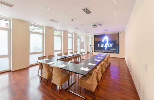 Loretto Hotel | 16 m² Hotel ∙ 1 guest