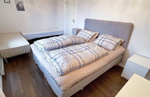 Skalevik House | 16 person holiday home in flekkerøy