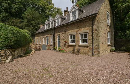 Buxton Cottage | 160 m² Cottage ∙ 5 bedrooms ∙ 10 guests
