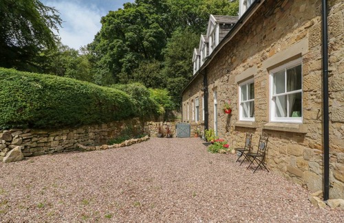 Buxton Cottage | 160 m² Cottage ∙ 5 bedrooms ∙ 10 guests