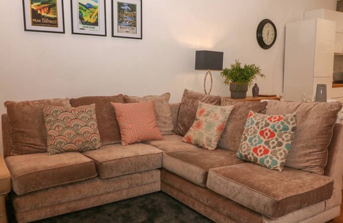 Buxton Cottage | 160 m² Cottage ∙ 5 bedrooms ∙ 10 guests