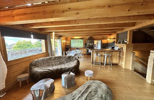 Correncon-en-Vercors Ski Chalet | 160 m² Chalet ∙ 3 bedrooms ∙ 10 guests