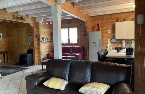 Saint-Remy-en-Rollat Cottage | 160 m² Cabin ∙ 4 bedrooms ∙ 6 guests