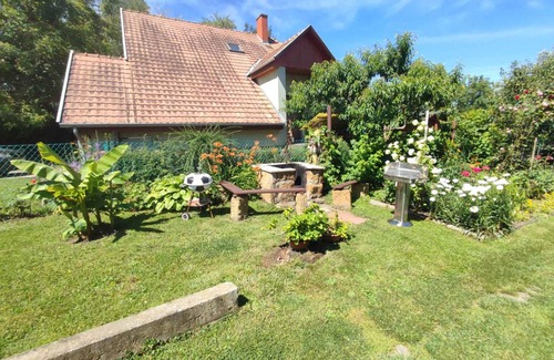Gardony House | 160 m² House ∙ 3 bedrooms ∙ 6 guests