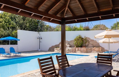 Latchi Villa | 165 m² Villa ∙ 3 bedrooms ∙ 6 guests