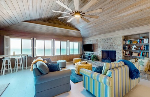 Nokomis House | 168 m² House ∙ 3 bedrooms ∙ 8 guests