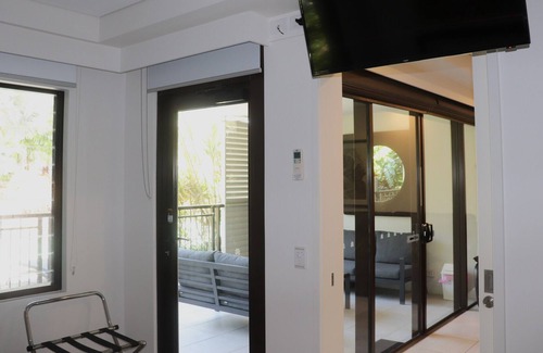 Craiglie Apartment | 169 is Magnificent Swim Out 5 stars apartment in a luxury resort in Port Douglas