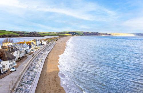 Torcross House | 17 At The Beach, Torcross